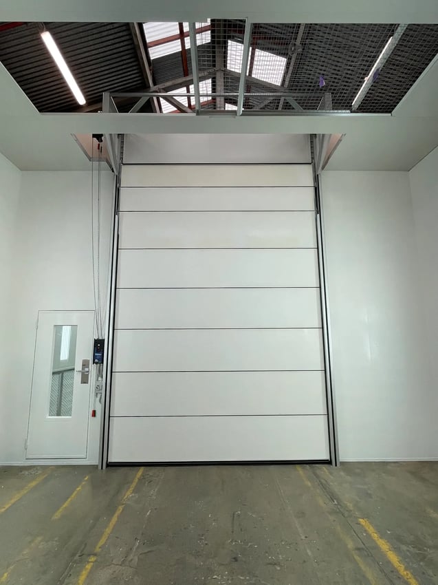 Vehicle Spraying Facilities with Enturi Retractable Sectional Doors